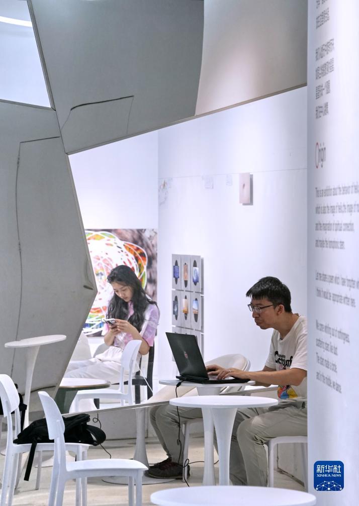 皇轩娱乐平台网址